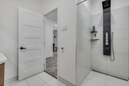 Salle de bains - 575 Rue Hallé, Lévis (Desjardins), QC - Indoor Photo Showing Other Room