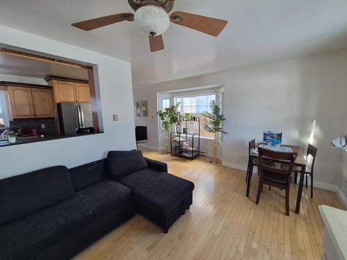 14 Drake Street, Marathon, ON - Indoor Photo Showing Living Room