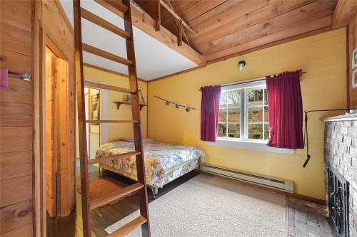 417 Sunset Pl, Mayne Island, BC 