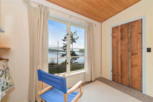 417 Sunset Pl, Mayne Island, BC 