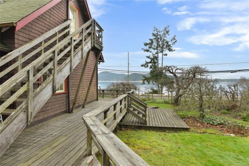 417 Sunset Pl, Mayne Island, BC 