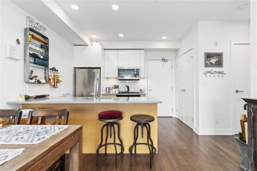 310-1311 Lakepoint Way, Langford, BC 