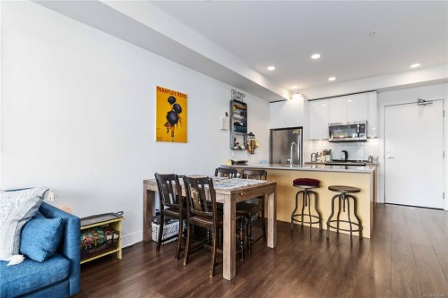 310-1311 Lakepoint Way, Langford, BC 