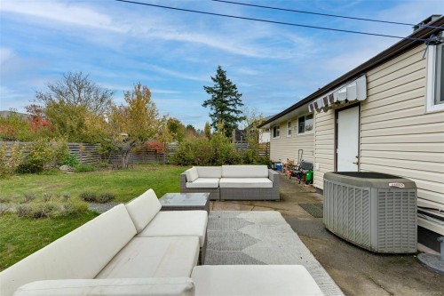 1680 Sheridan Ave, Saanich, BC 