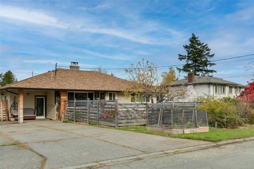 1680 Sheridan Ave, Saanich, BC 