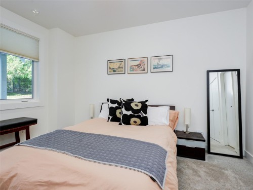 4885 Prospect Lake Rd, Saanich, BC 