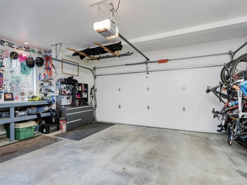 4885 Prospect Lake Rd, Saanich, BC 