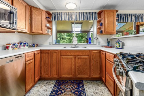 9437 Martin Park Dr, Black Creek, BC 