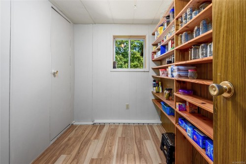 9437 Martin Park Dr, Black Creek, BC 