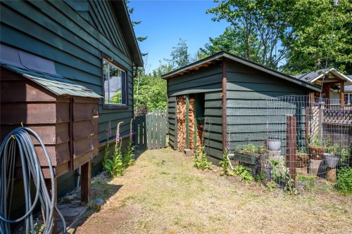 9437 Martin Park Dr, Black Creek, BC 