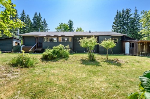 9437 Martin Park Dr, Black Creek, BC 