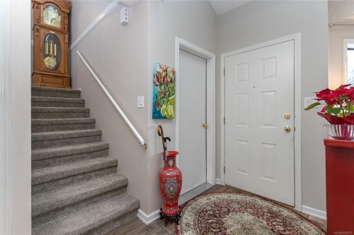 2-10025 Fifth St, Sidney, BC 