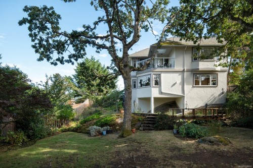 2162 Brighton Ave, Oak Bay, BC 