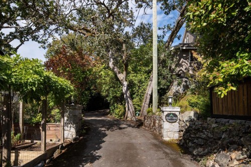 2162 Brighton Ave, Oak Bay, BC 