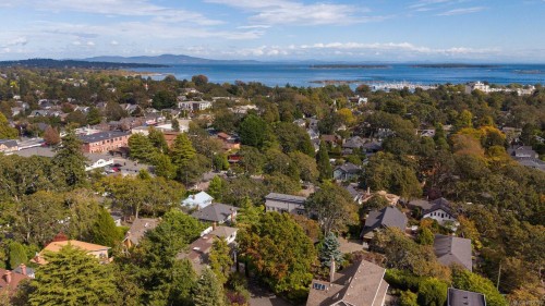 2162 Brighton Ave, Oak Bay, BC 