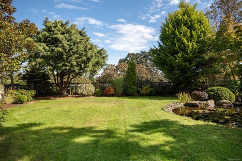 2162 Brighton Ave, Oak Bay, BC 