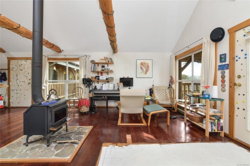 421 Sunset Pl, Mayne Island, BC 