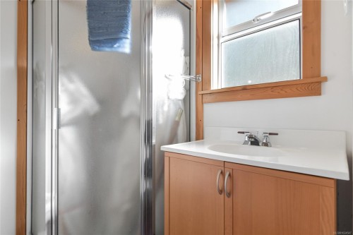 421 Sunset Pl, Mayne Island, BC 