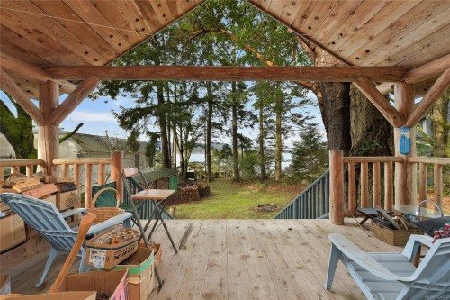 421 Sunset Pl, Mayne Island, BC 