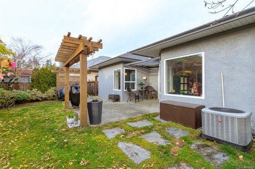 6153 Garside Rd, Nanaimo, BC 