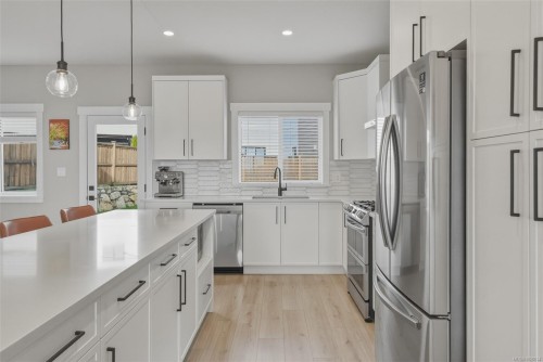 1348 Flint Ave, Langford, BC 