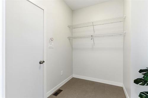 17 Parkrose Pl, St Adolphe, MB 