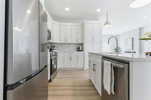 17 Parkrose Pl, St Adolphe, MB 