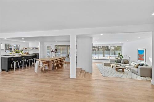 120 Mountbatten Ave, Winnipeg, MB 