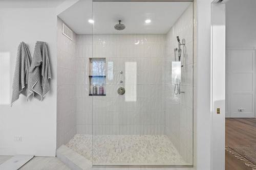 120 Mountbatten Ave, Winnipeg, MB 