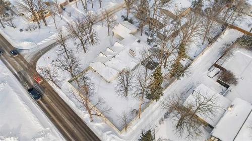 120 Mountbatten Ave, Winnipeg, MB 