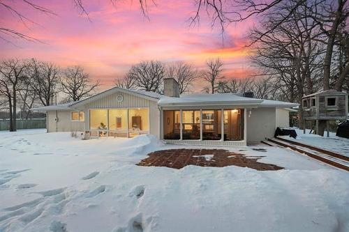 120 Mountbatten Ave, Winnipeg, MB 