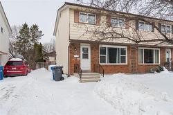 161 Avaco DR  Winnipeg, MB R2K 3J3