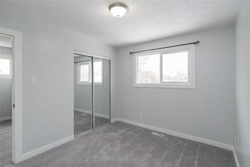 161 Avaco Dr, Winnipeg, MB 