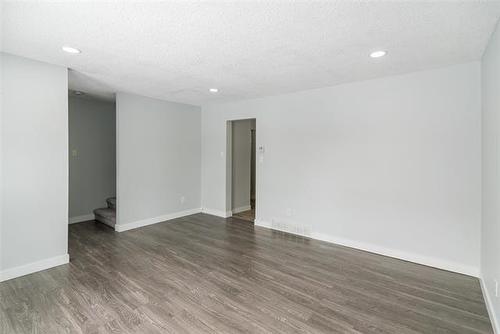 161 Avaco Dr, Winnipeg, MB 