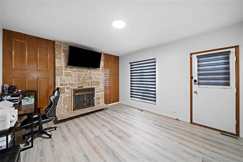 95 Gardenia Bay, Winnipeg, MB 