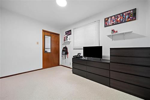 95 Gardenia Bay, Winnipeg, MB 