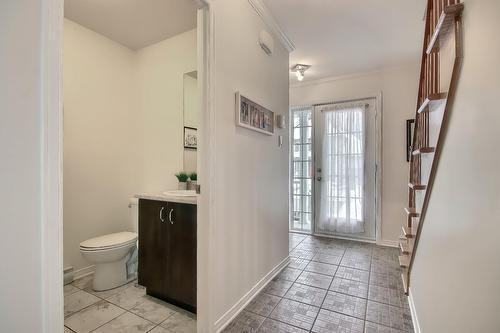 Corridor - 20 Rue Joseph-Bepka, Blainville, QC - Indoor Photo Showing Bathroom