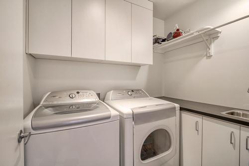 Salle de lavage - 168 Rue De La Rotonde, Montréal (Verdun/Île-Des-Soeurs), QC 