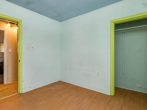 16 High Street, Dartmouth, NS 