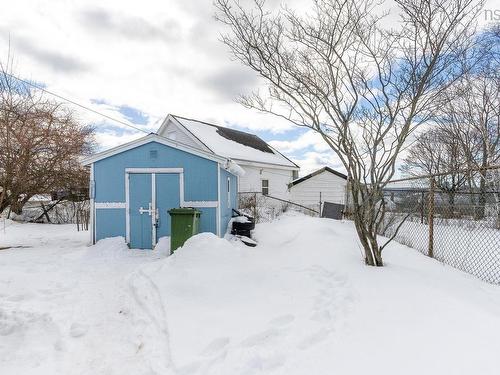 16 High Street, Dartmouth, NS 