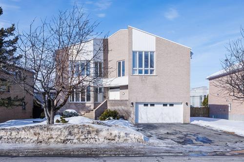 Façade - 349 Rue Roger-Pilon, Dollard-Des-Ormeaux, QC - Outdoor