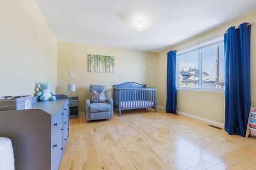 Chambre à coucher - 349 Rue Roger-Pilon, Dollard-Des-Ormeaux, QC - Indoor Photo Showing Bedroom