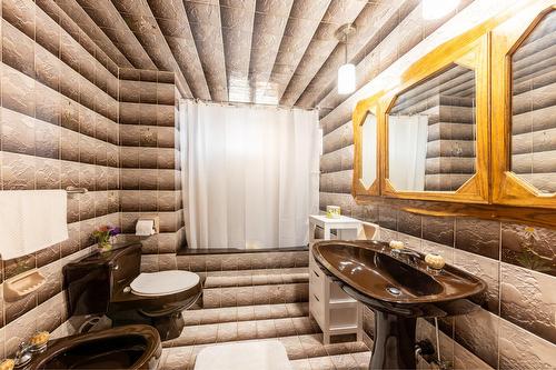 Salle de bains - 6382  - 6384 Rue Fiset, Montréal (Montréal-Nord), QC - Indoor Photo Showing Other Room