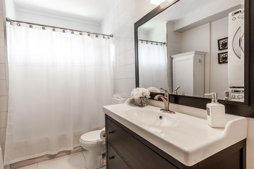 Salle de bains - 6382  - 6384 Rue Fiset, Montréal (Montréal-Nord), QC - Indoor Photo Showing Bathroom