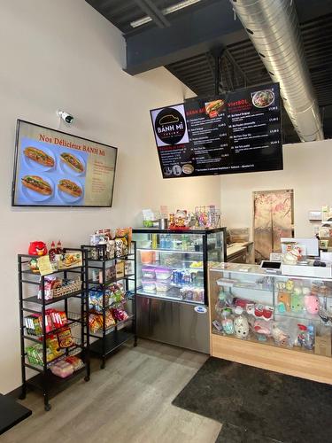 Commerce - 3 Rue Non Disponible-Unavailable, Montréal (Saint-Léonard), QC 