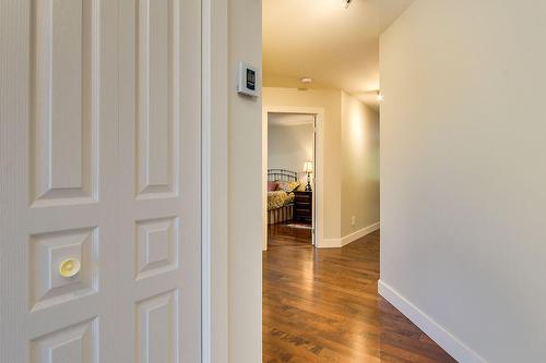 Passageway - 202-131 Rue De Laviolette, Bromont, QC - Indoor Photo Showing Other Room