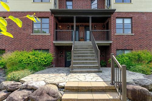 Frontage - 202-131 Rue De Laviolette, Bromont, QC - Outdoor