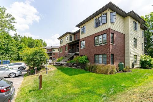 Frontage - 202-131 Rue De Laviolette, Bromont, QC - Outdoor