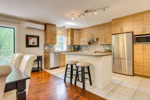 Overall view - 202-131 Rue De Laviolette, Bromont, QC - Indoor Photo Showing Kitchen
