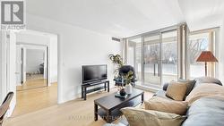 308 - 111 ELIZABETH STREET Toronto, ON M5G 1P7
